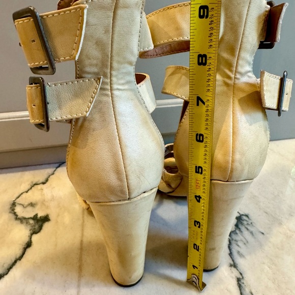 Michael Antonio size 9 gladiator distressed leather sandals - Picture 5 of 9